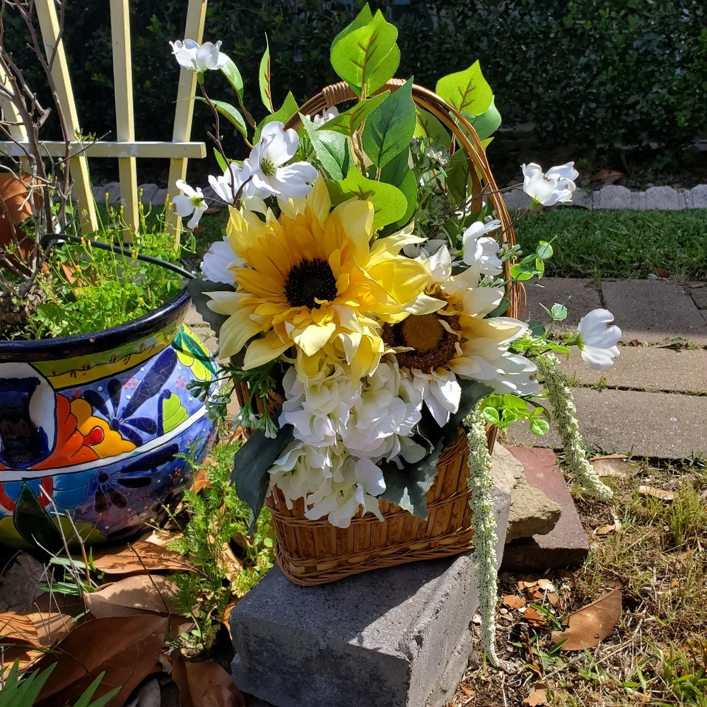Sunflower Bouquet Basket